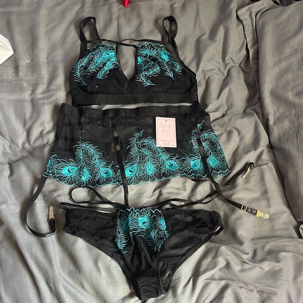 Empress Mimi peacock set, size S+ & M